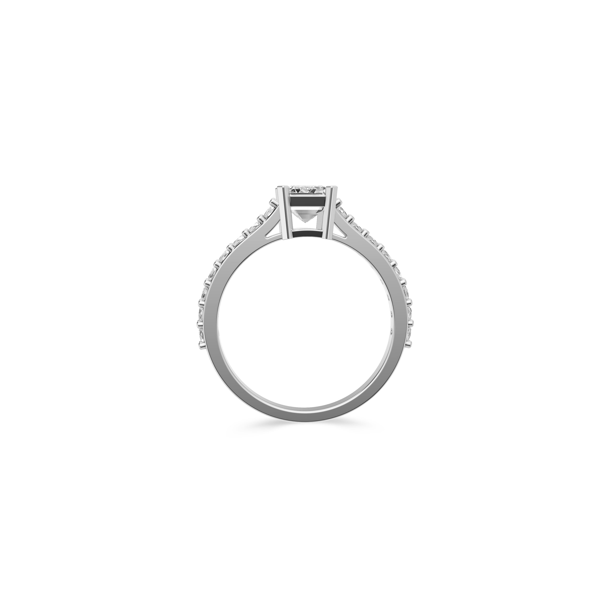 Bague de fiançailles en diamant taille émeraude avec flamme