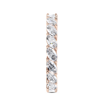 Anillo de diamantes blancos ovalados 