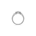 Verlobungsring mit drei birnenförmigen Diamanten