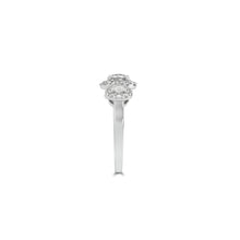 Icon Three Stone Round Diamond Engagement Rin