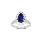 Anillo de compromiso con diamantes de talla cojín en forma de pera