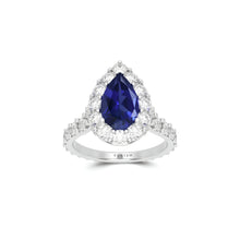 Anillo de compromiso con diamantes de talla cojín en forma de pera