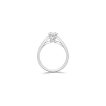 Legacy Round Diamond Engagement Ring