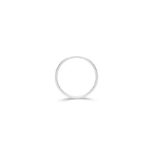 Belle Medium Wedding Band