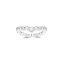 Fuster’s Diamond Wedding Band
