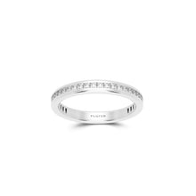 Set Princess-Cut Diamond Wedding Band