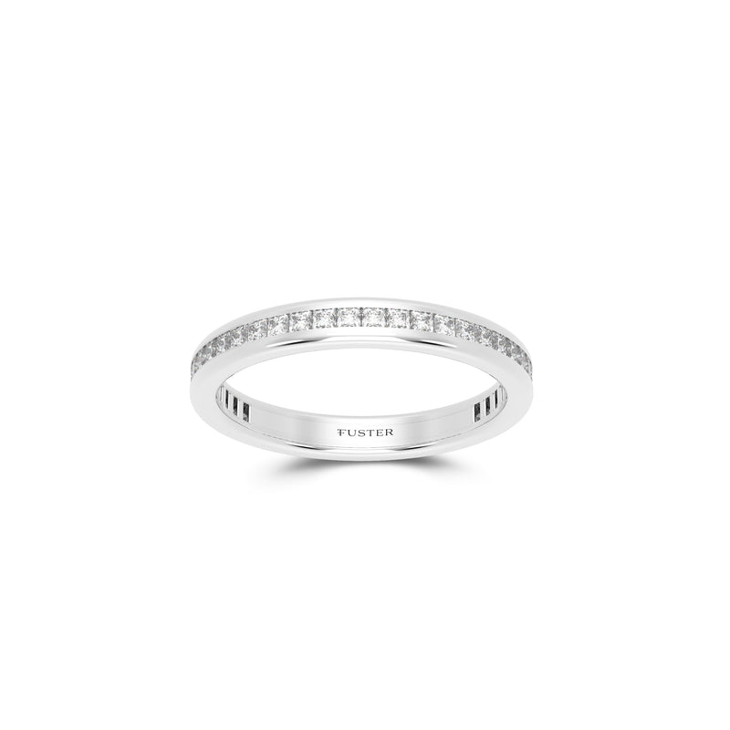 Set Princess-Cut Diamond Wedding Band