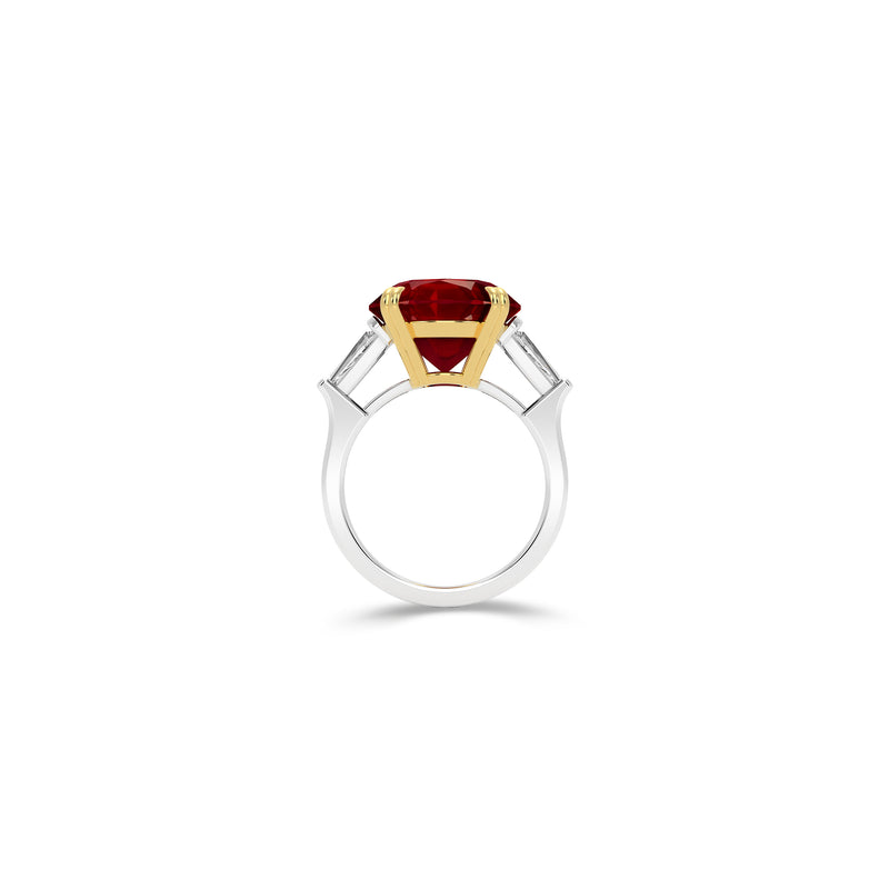 Classic Fuster Oval Ruby Ring