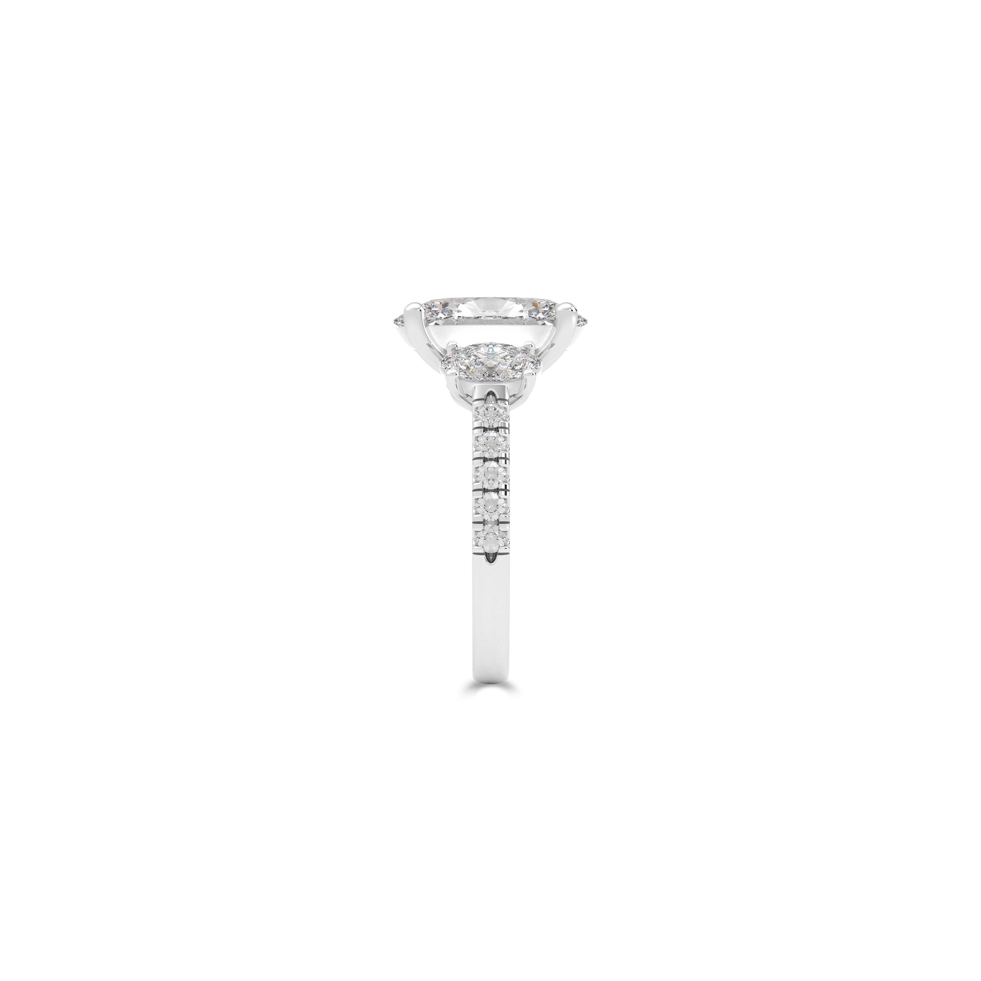 Oval Diamond Ring – Boutique Exclusive