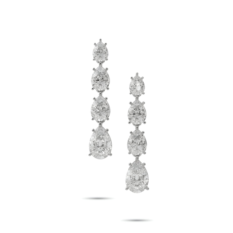 Pendientes clásicos de diamantes y esmeraldas Infinity 