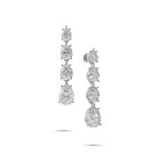 Pendientes clásicos de diamantes y esmeraldas Infinity 