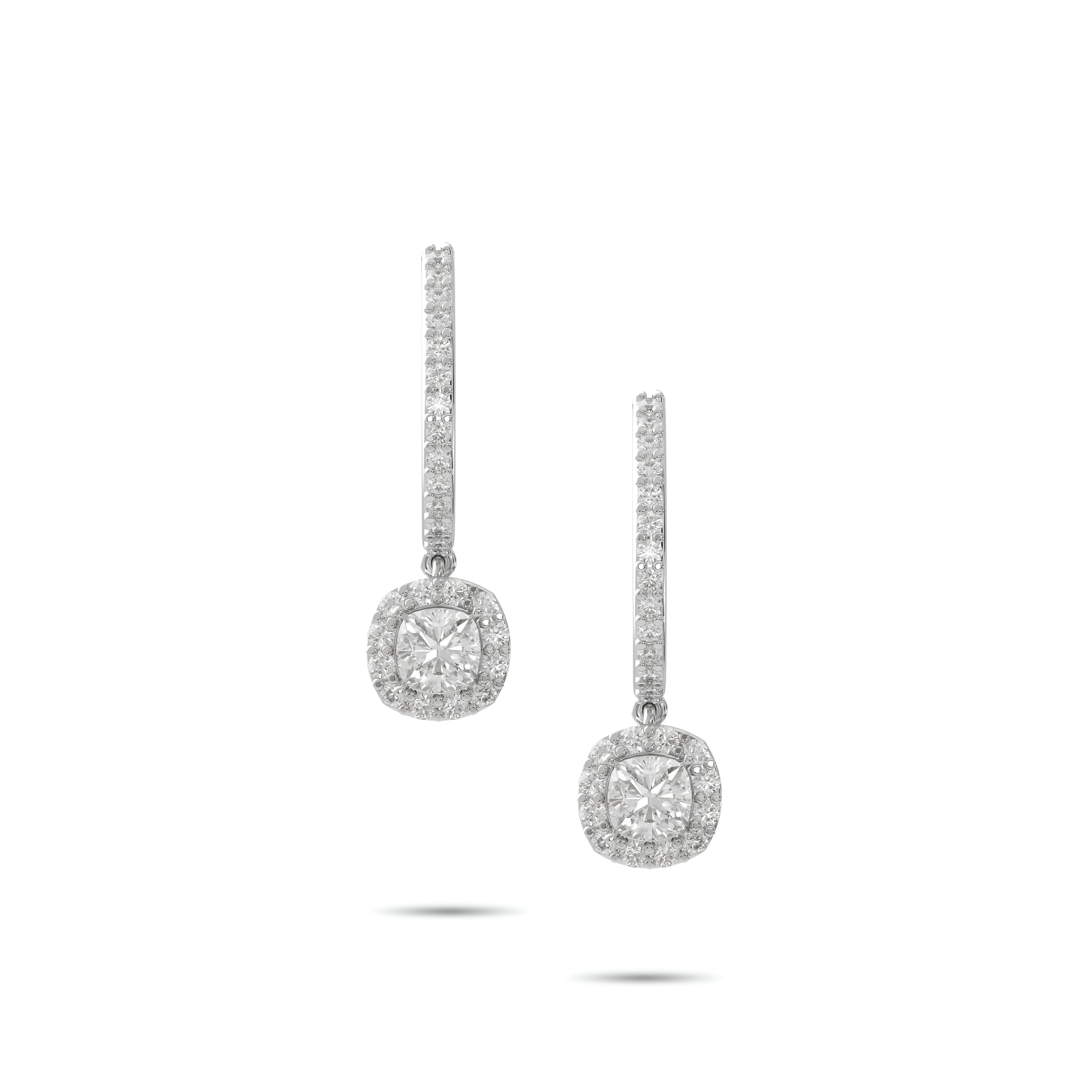 Pendientes clásicos de diamantes y esmeraldas Infinity 