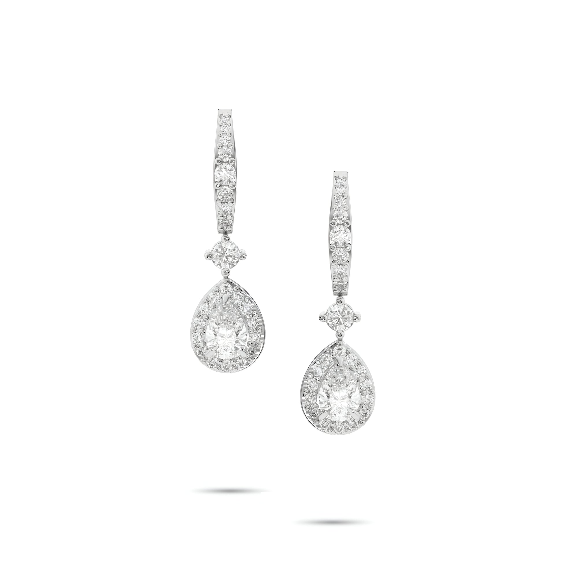 Pendientes clásicos de diamantes y esmeraldas Infinity 