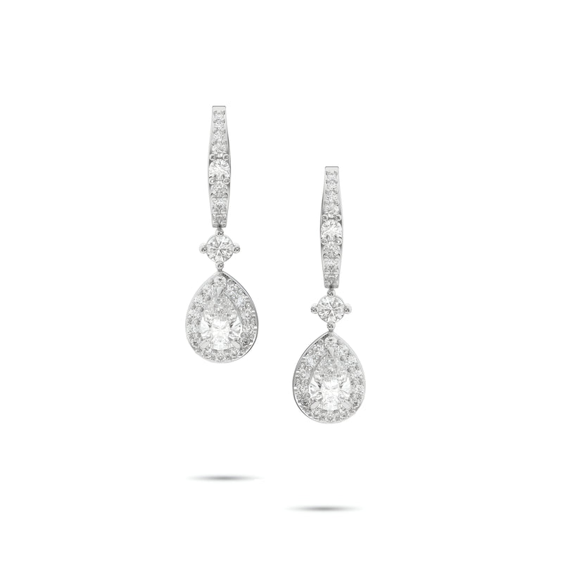 Pendientes clásicos de diamantes y esmeraldas Infinity 