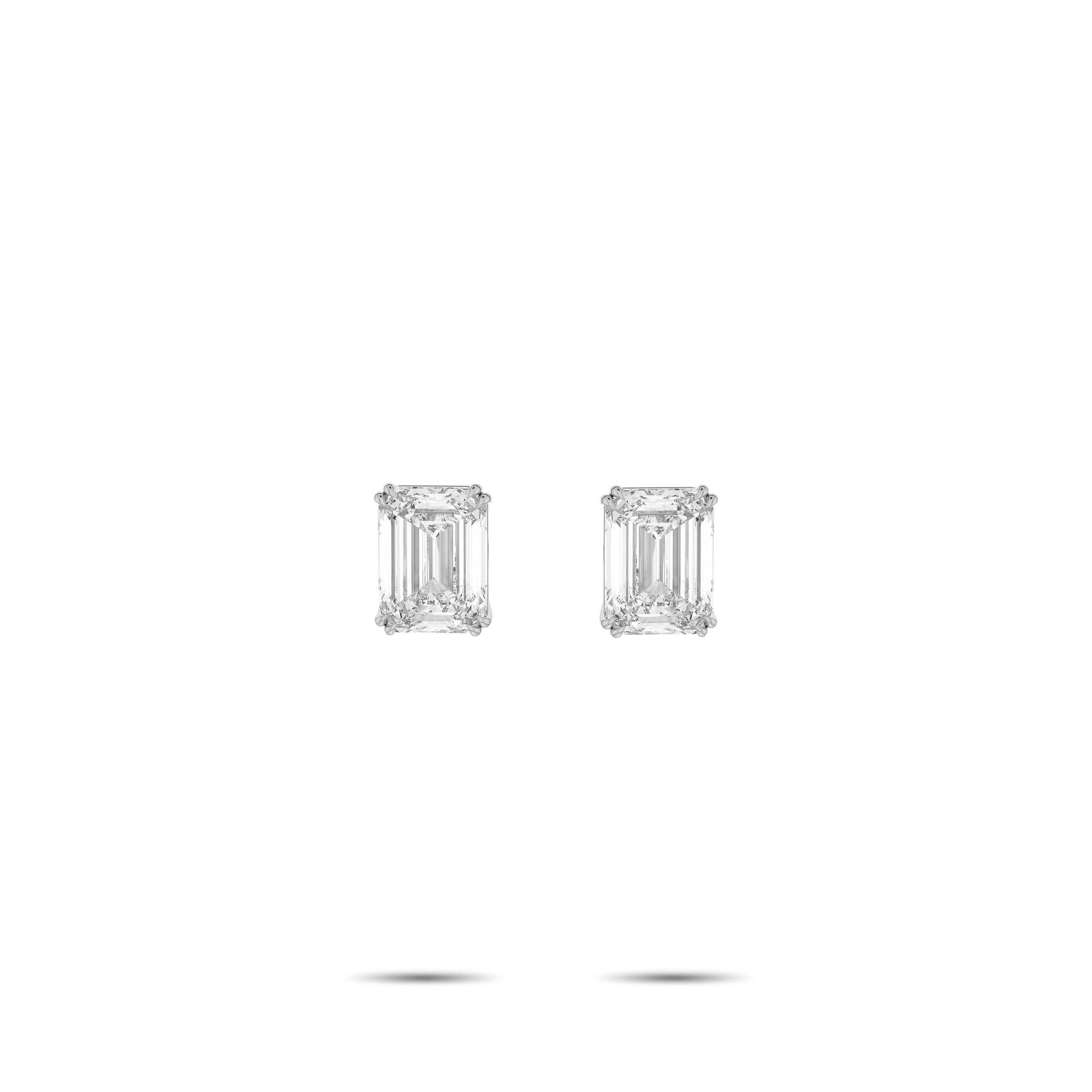 Pendientes clásicos de diamantes y esmeraldas Infinity 