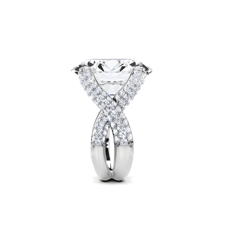 Anillo de alta joyería con diamantes ovalados de cuento de hadas 