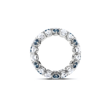 Anillo clásico con corona de diamantes y zafiros 