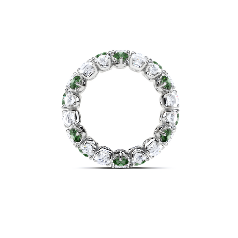 Anillo clásico con corona de esmeraldas y diamantes 